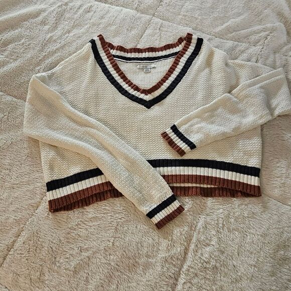 American Eagle Outfitters Cream V-Neck Cropped Sweater Stripes Size XS - Picture 3 of 7